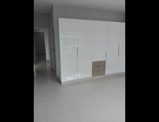 3 BEDROOM APARTMENT FOR SALE IN UMHLANGA RIDGE